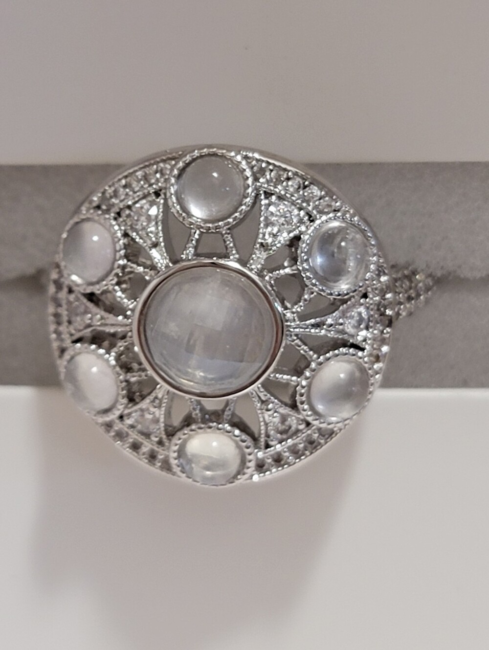 Bomb Party Halo Ring - Picture 4 of 4